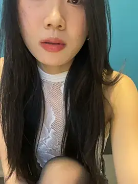 美女ZHJKS9988在线直播
