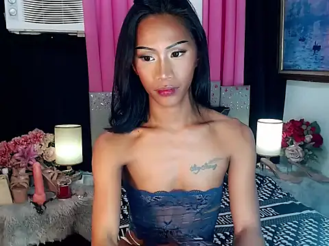 tarah_mc_actressex (T teen) - I want to feel your love and support