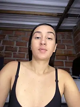 rakel37 (F teen) - Show Fingers