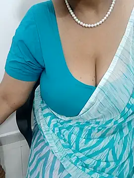 Tamil_aishu09 webcam