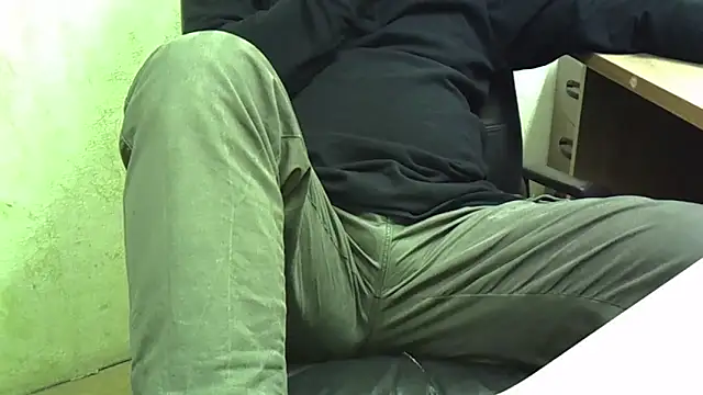 nikdov3 live sex cam