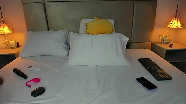 isabel_sofiaa webcam