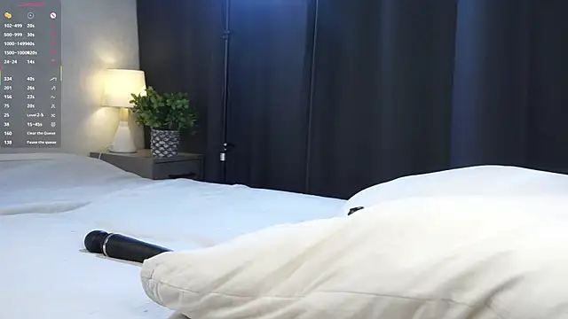 LettySlovacek webcam