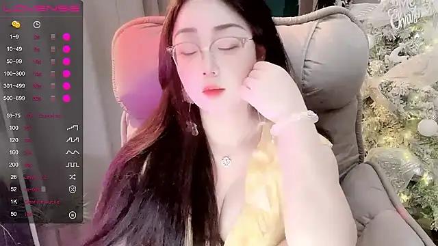 Monica-666888- webcam