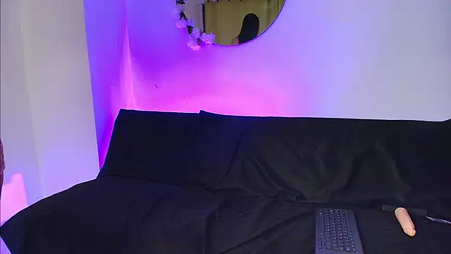 Natalie_Heather webcam