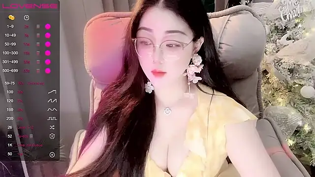 Monica-666888- webcam