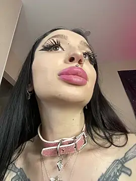 Webcam Model (Molly__Moon)  is live.Free join now!