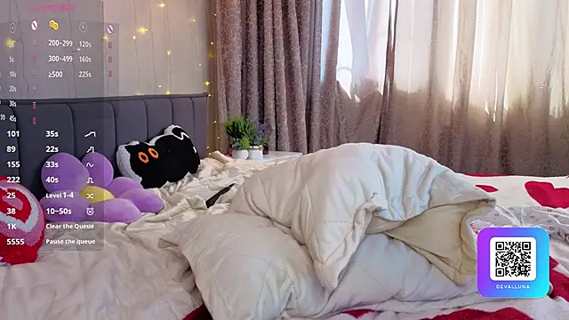 ConstanceHelms webcam