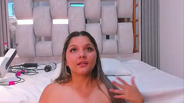 wonderkloe_ - Wonderkloe_'s free webcam - UK Sex Cams