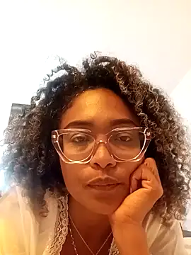 BiiancaEstradaa webcam