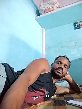 Daddyishere_19 webcam