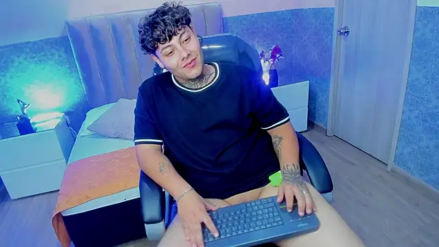 DAMON_SALVATTORE webcam