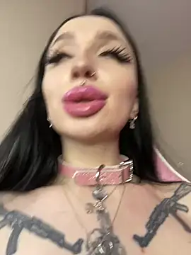 Molly__Moon webcam