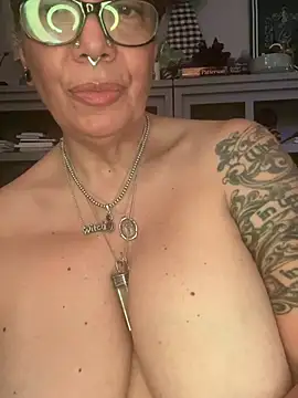 dieseldame1313 webcam