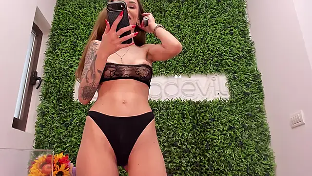 realhotfallingdevil webcam