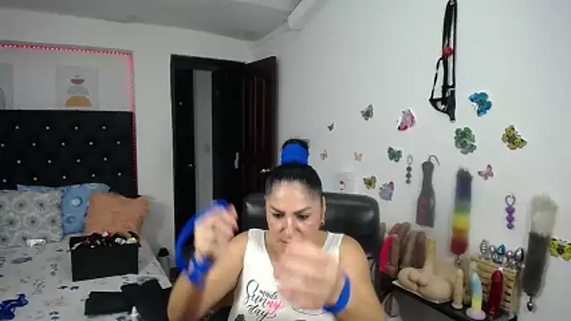 mature_bigboobs10 webcam