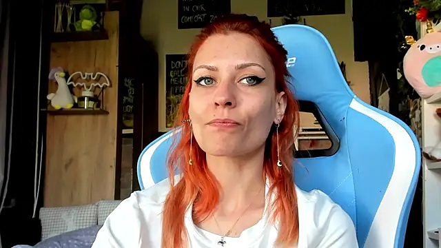 karo123421 (F young) - garage workshop furniture