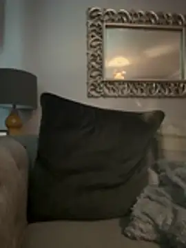 milssweetx (F teen) - bend over spank ass 5x😽