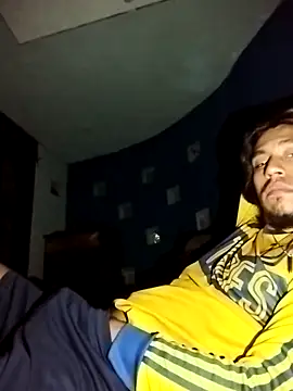 AlexAlejandro13 webcam