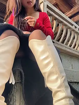 美女luna-sisi在线直播