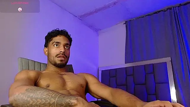 christian_thor (M young) - ALL NAKED  FLEXING