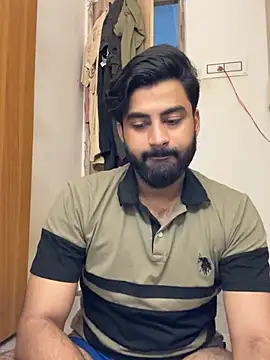 Royalboy_03's live cam