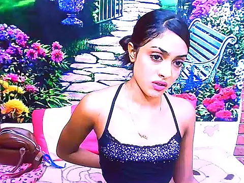 IndianPretty14u2Luv webcam