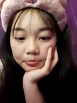 baa-bee22 (F teen) - Hij