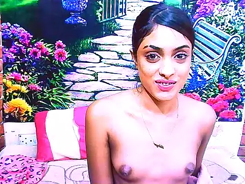 IndianPretty14u2Luv webcam