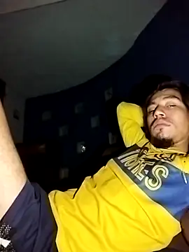 AlexAlejandro13 webcam