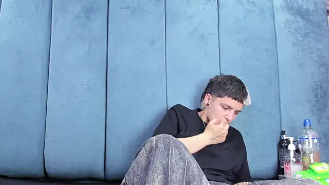 Megan_Thompson_ webcam