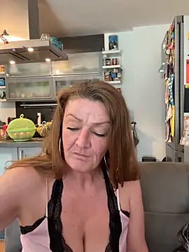 Webcam Model (Milf-Gabi)  is live.Free join now!