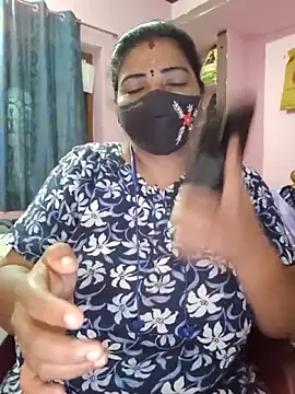 tamil_lathikaaa webcam