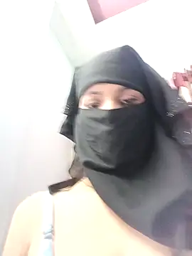 Webcam Model (Aafreen_36)  is live.Free join now!