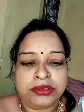 Webcam Model (Sexey-Model21)  is live.Free join now!