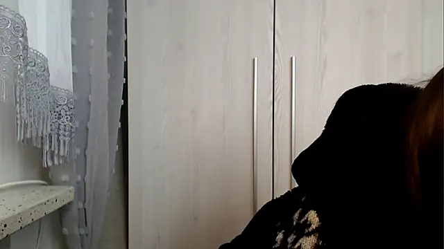 courtneyPerfect webcam