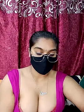 Webcam Model (Jasmine_jaaan)  is live.Free join now!