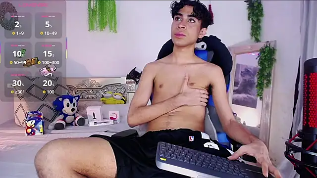 huge_armound (M young) - 🦜 Party W  PRECUM NOW 💦LUSH ON🤍