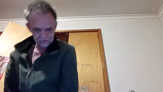 TooFknHorny7676@xh webcam