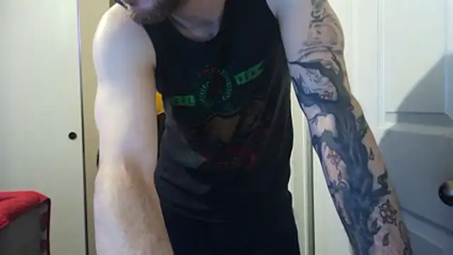 huntzg23 (Ask my age) - get hard n jerk 5 min