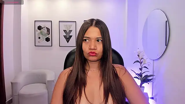 Karliie_kloss_ webcam