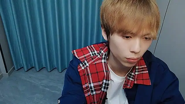 w5206t (M twink) - 十个俯卧撑