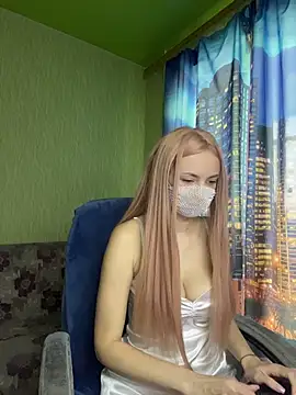 SophieBlackwood webcam