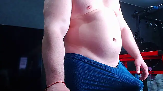 muscularjohnforuX webcam