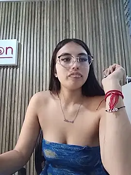 Valk_submissive webcam