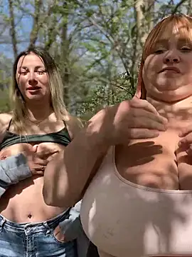 SweetCuteGirls1023 webcam