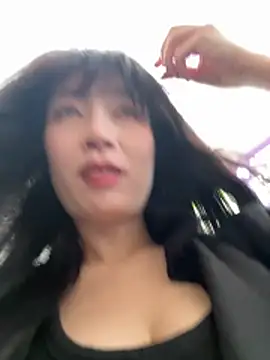 美女yourkeer在线直播