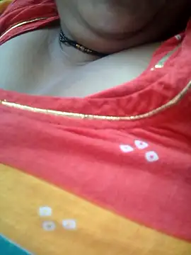 Funcouple0069 webcam