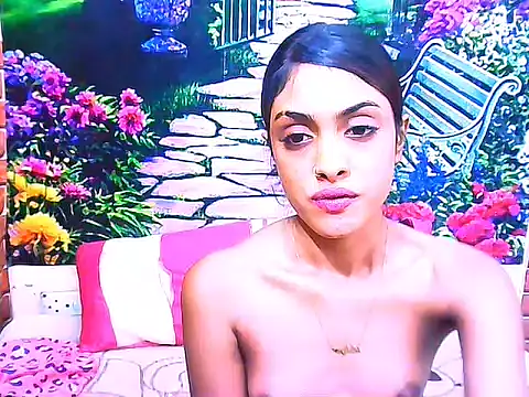 IndianPretty14u2Luv webcam