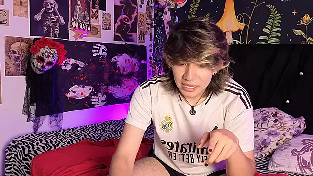 noah_blackwood (M twink) - hard dick+show ass